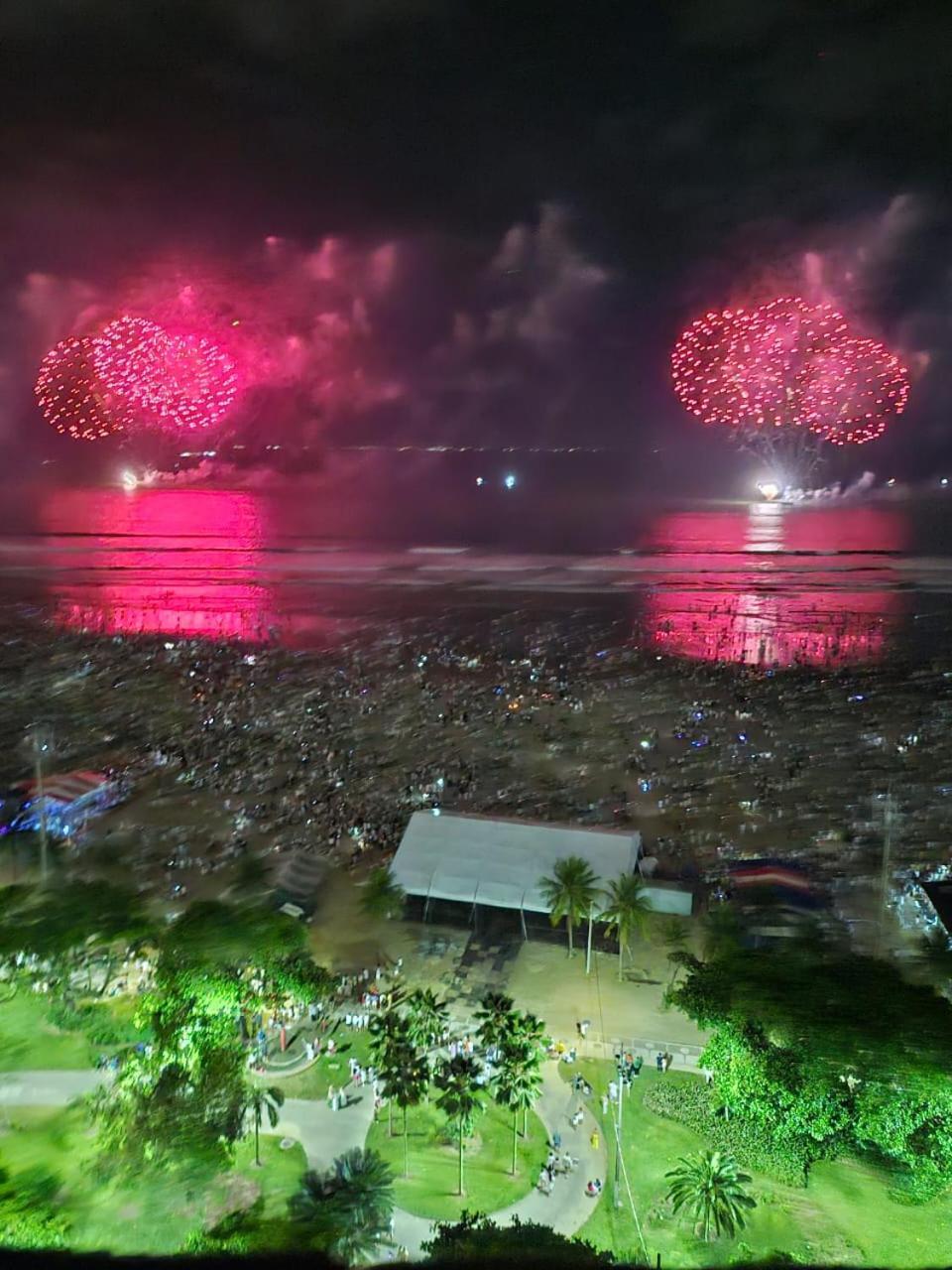 Apartamentos Na Praia Do Gonzaga Frente Mar Com Estacionamento 산토스 객실 사진